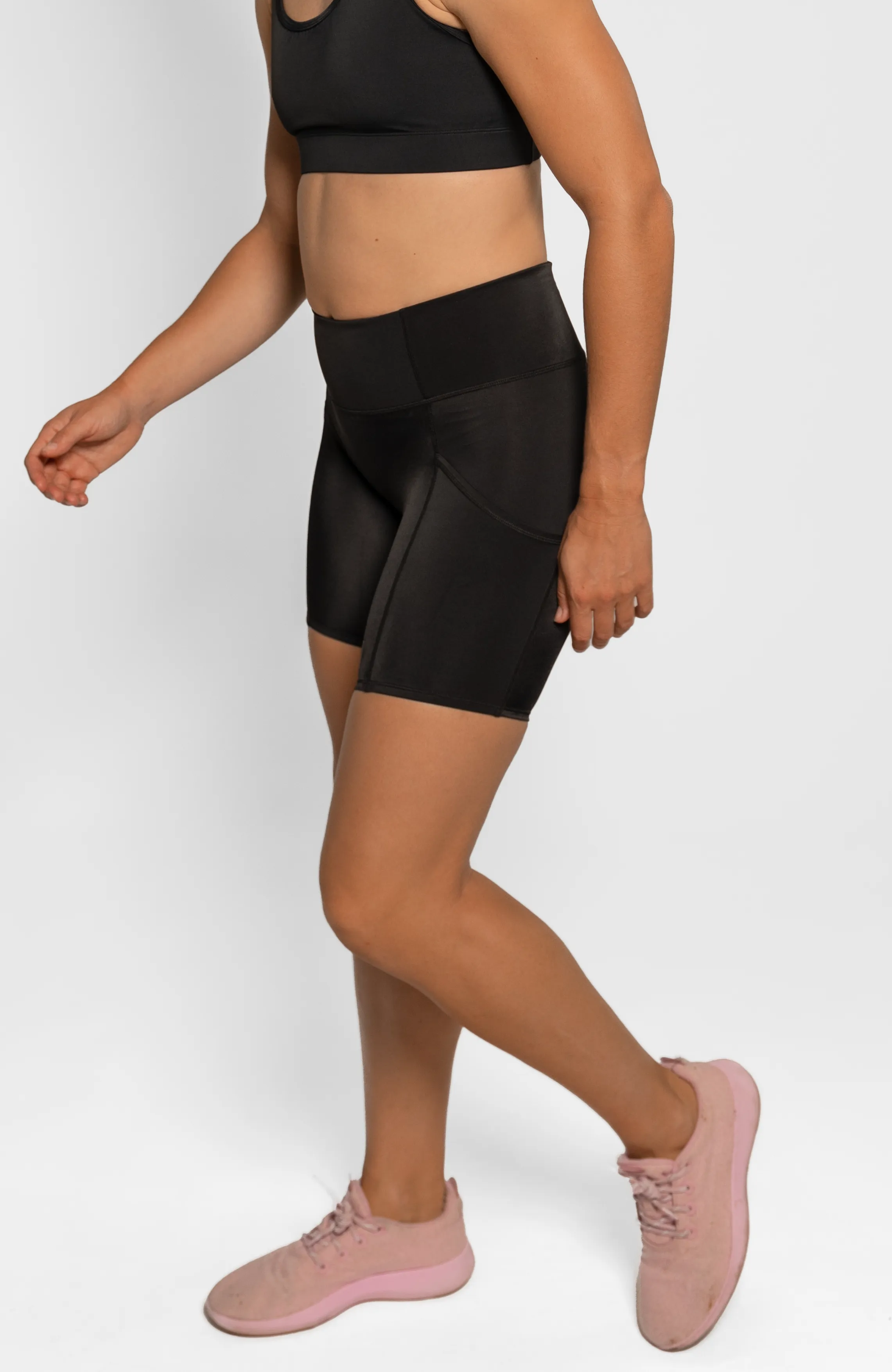 5" Fitted Run Shorts with Pockets in Little Black