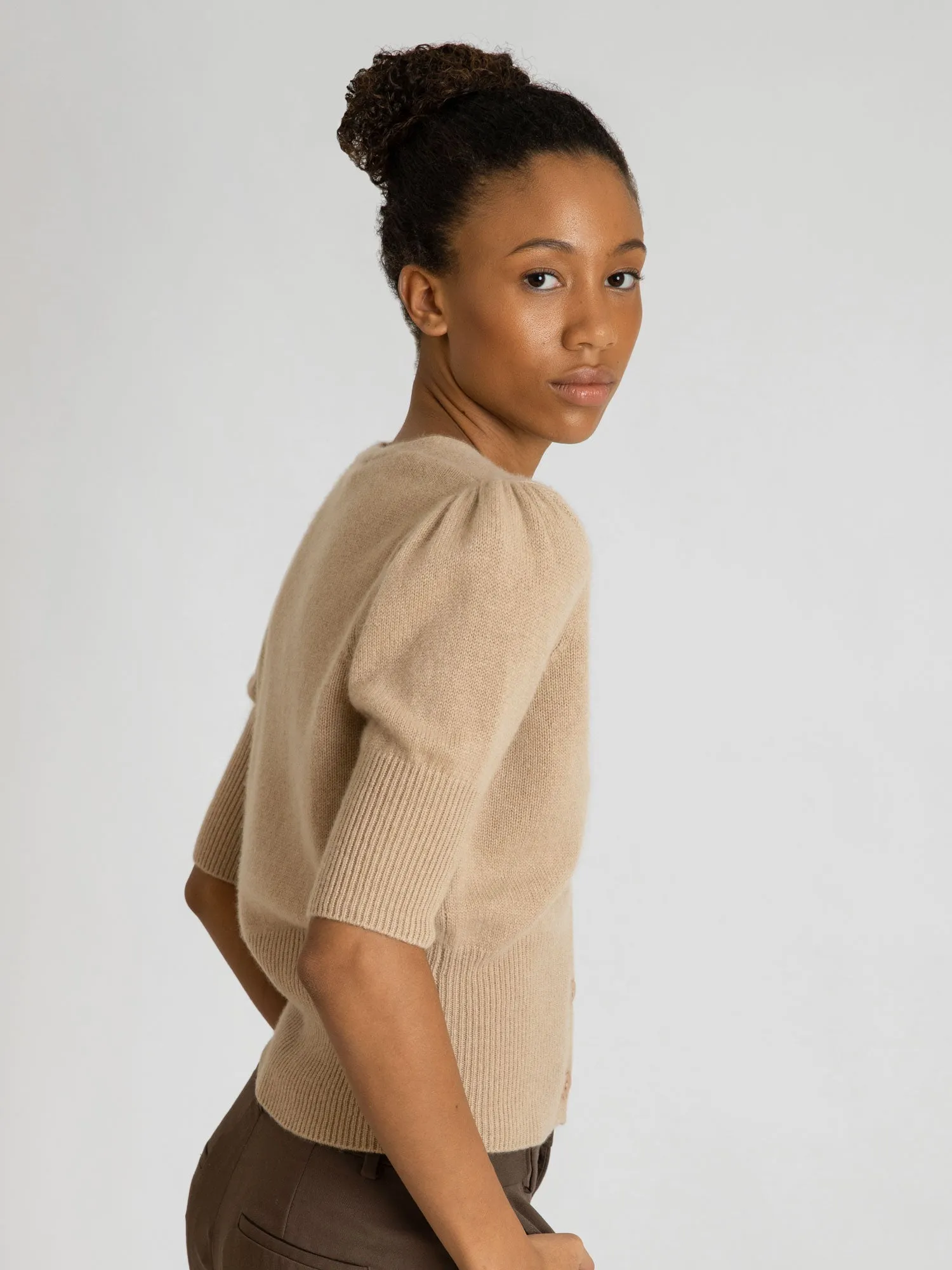 Cashmere cardigan "Grace" - sand