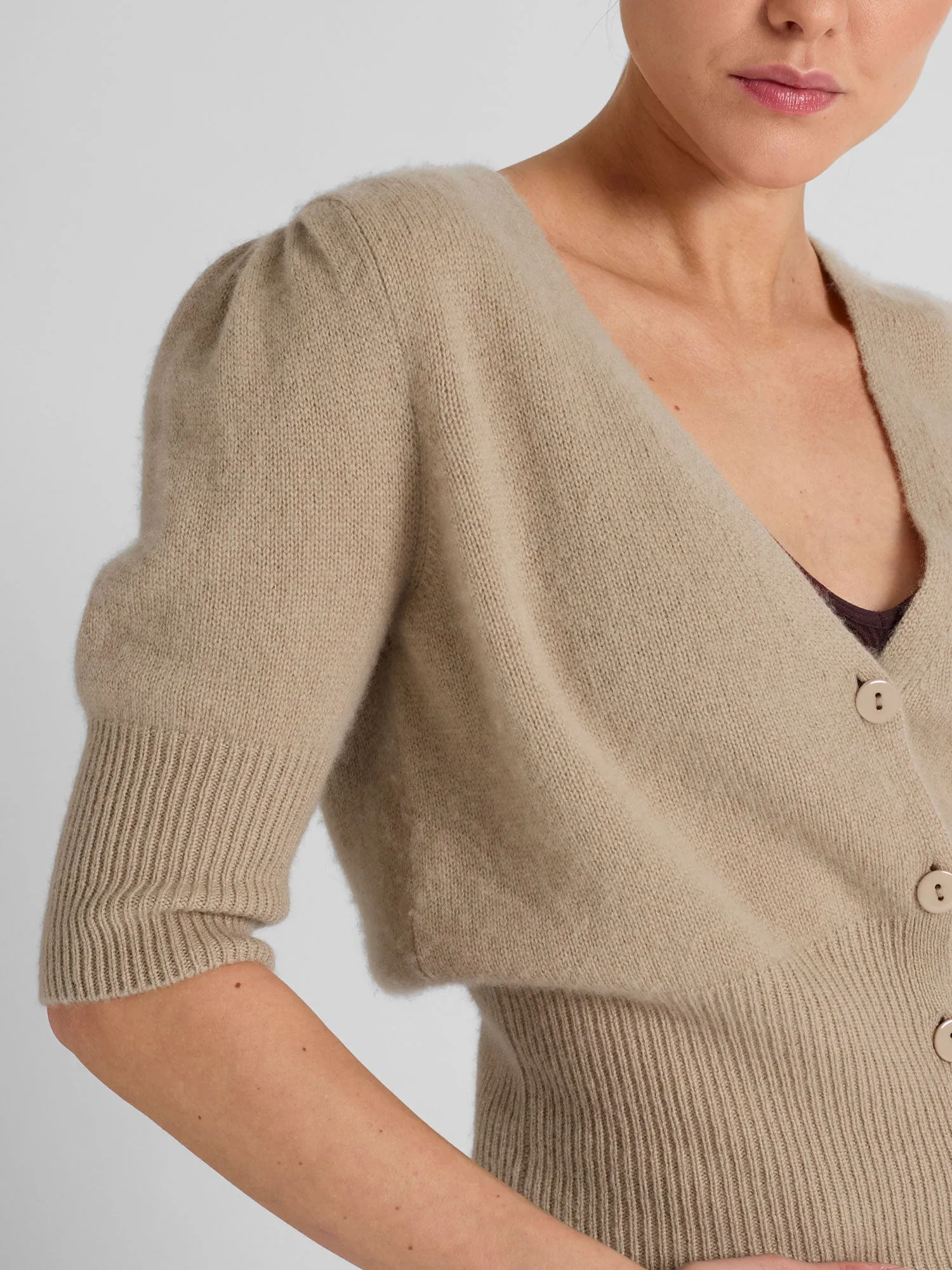 Cashmere cardigan "Grace" - sand