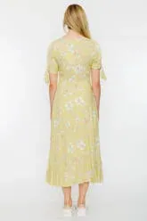 Citrus Flutter Floral Print High-Low Short Sleeve Dress
