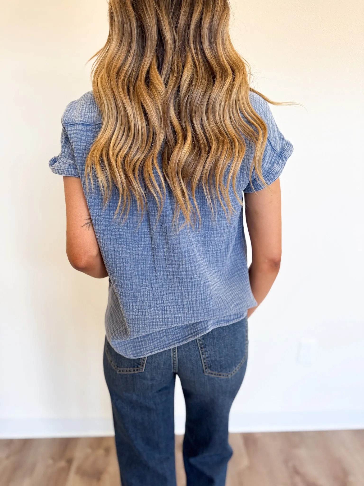 Maribel Henley SS Chambray Top