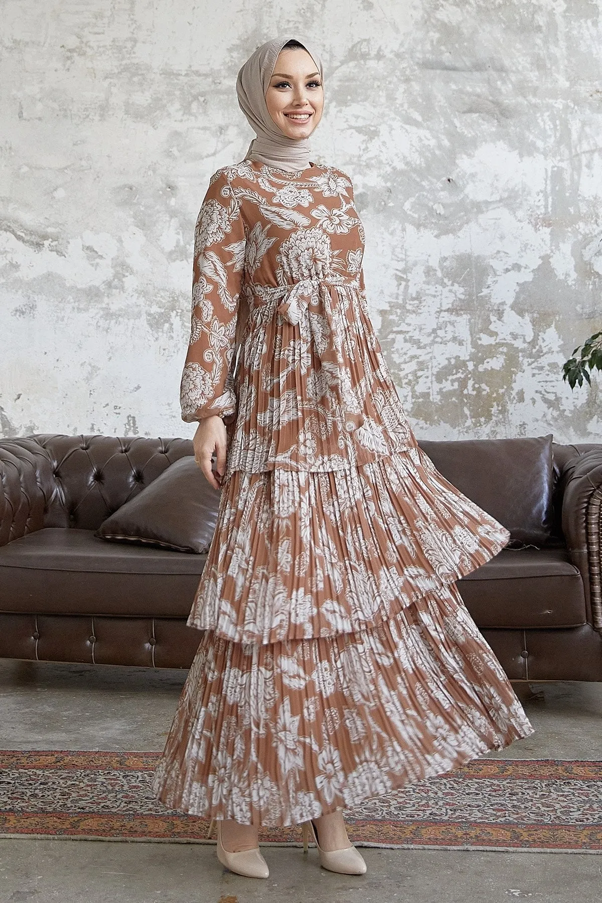 MDS Women Mother of Pearl Pleated Chiffon Dress - Camel - Hurst