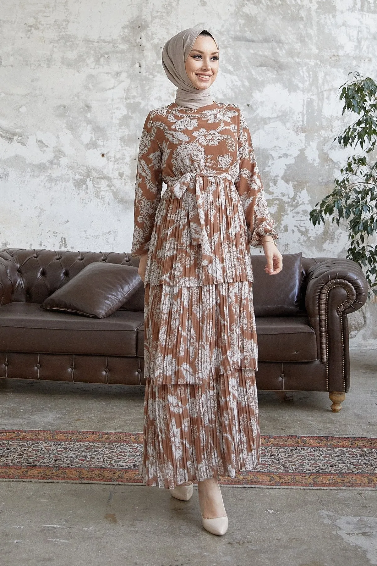MDS Women Mother of Pearl Pleated Chiffon Dress - Camel - Hurst