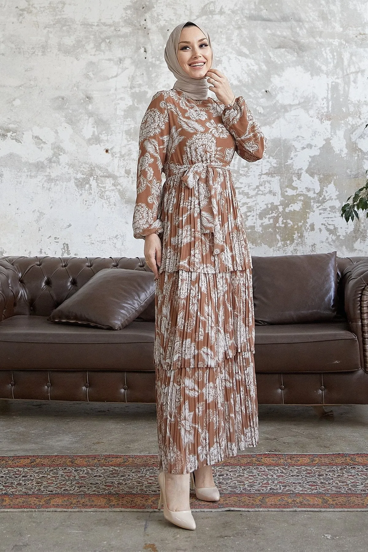 MDS Women Mother of Pearl Pleated Chiffon Dress - Camel - Hurst