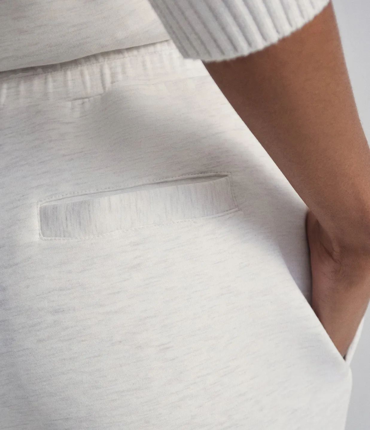 The Slim 25 Pant in Ivory Marle